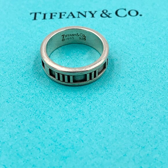 Authentic Tiffany & Co 925 Silver Atlas Medium Ring Size 6 - Picture 1 of 9